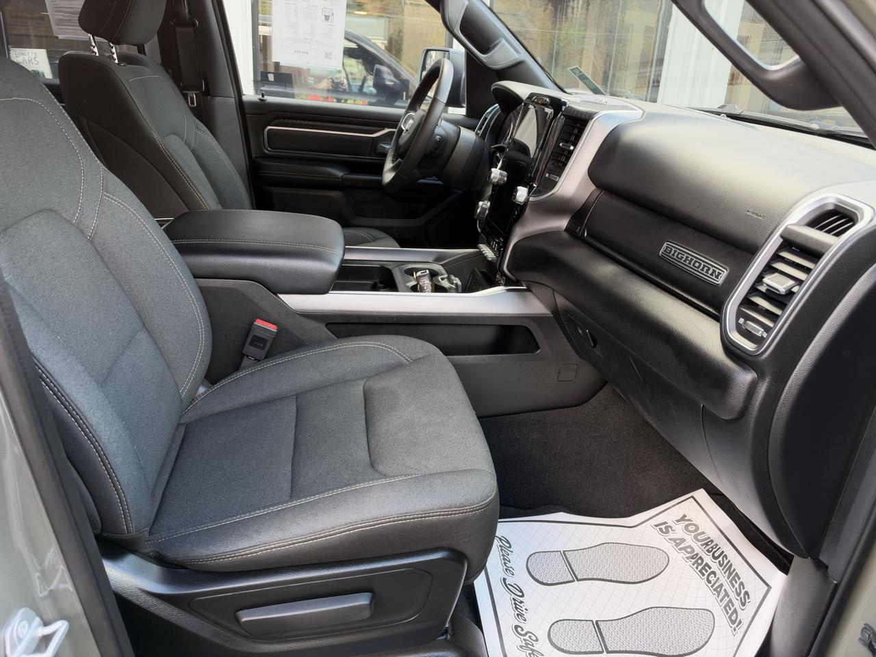 RAM 1500 Big Horn Crew Cab SWB 4WD 2026