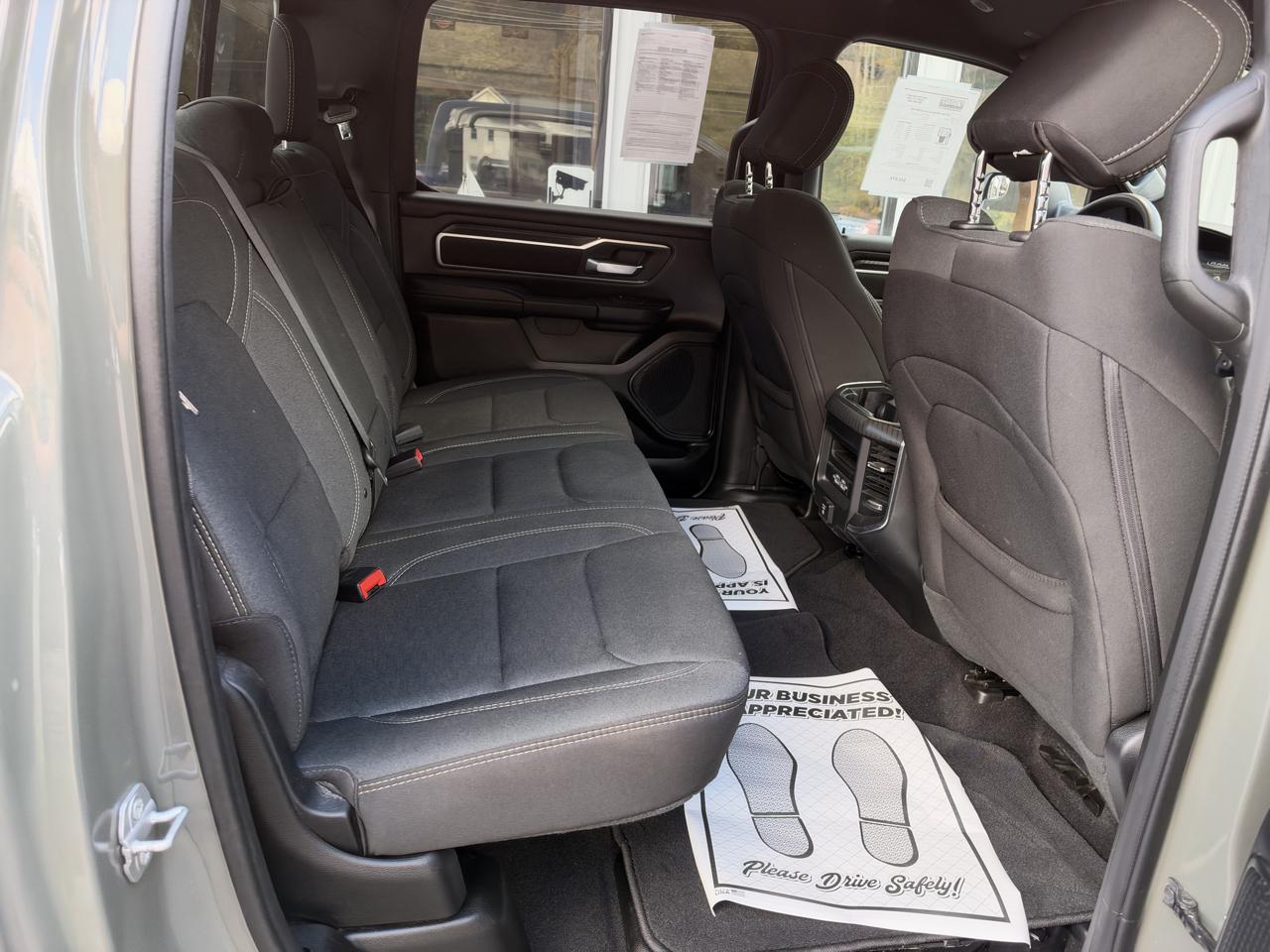 RAM 1500 Big Horn Crew Cab SWB 4WD 2026