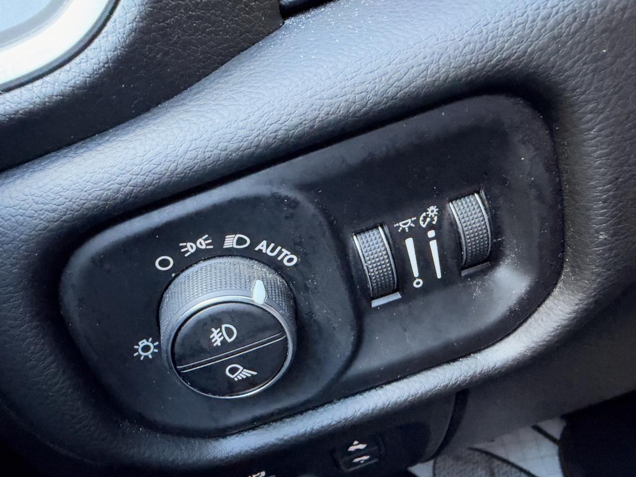RAM 1500 Big Horn Crew Cab SWB 4WD 2026