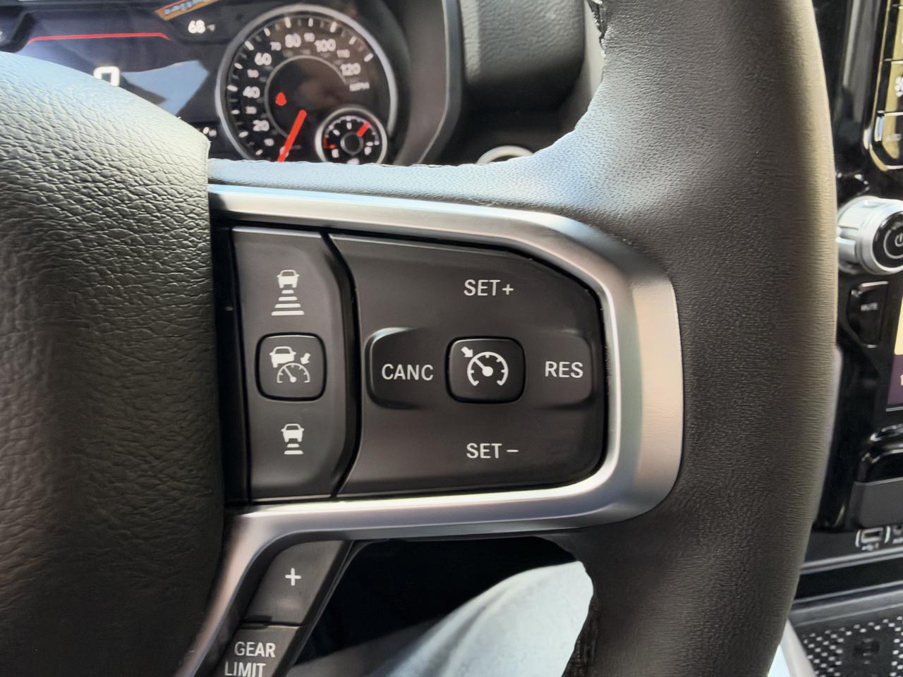 RAM 1500 Big Horn Crew Cab SWB 4WD 2026