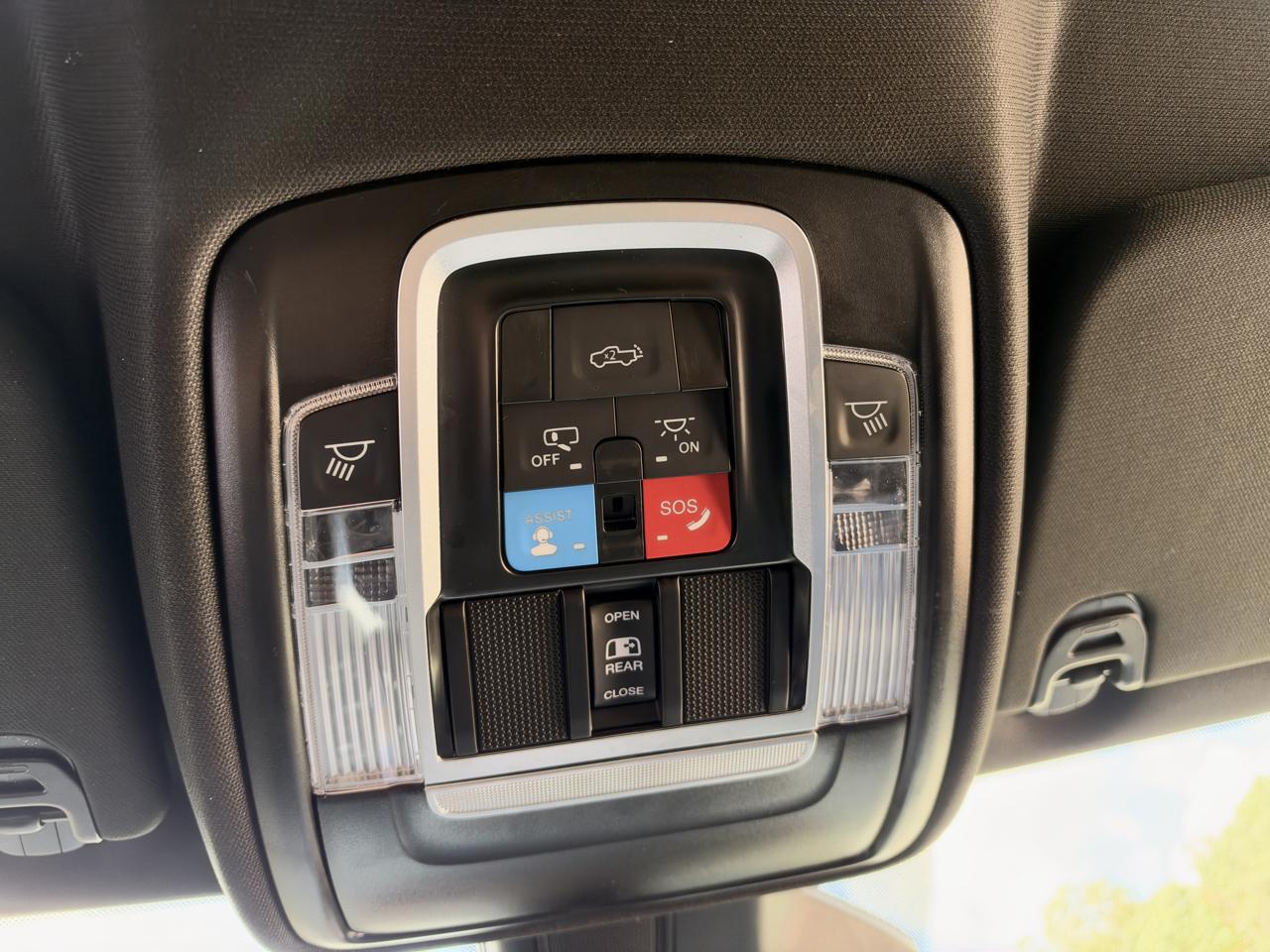 RAM 1500 Big Horn Crew Cab SWB 4WD 2026