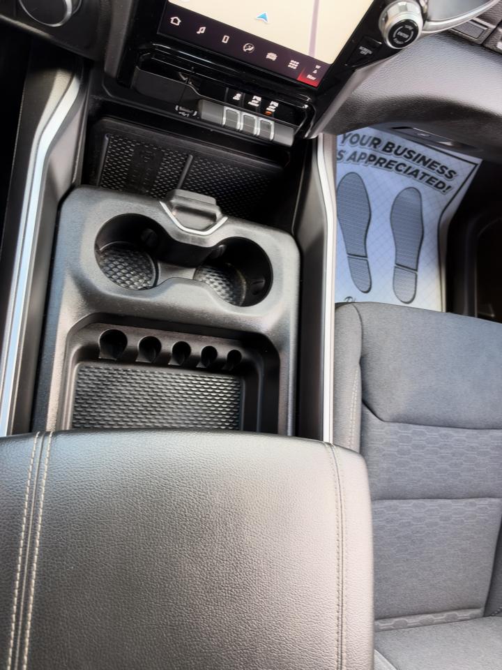 RAM 1500 Big Horn Crew Cab SWB 4WD 2026