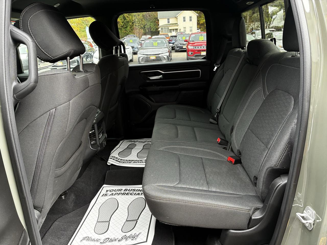RAM 1500 Big Horn Crew Cab SWB 4WD 2026
