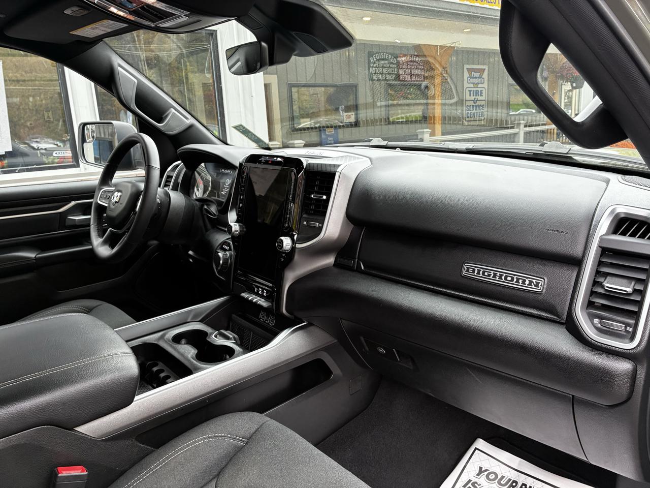 RAM 1500 Big Horn Crew Cab SWB 4WD 2026