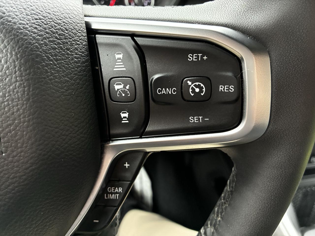RAM 1500 Big Horn Crew Cab SWB 4WD 2026