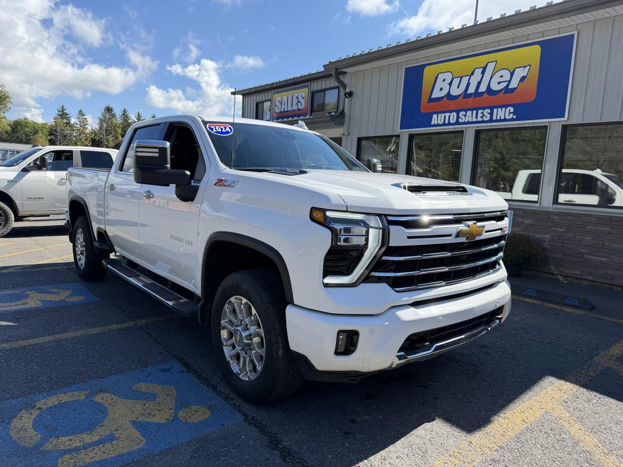 Chevrolet Silverado 3500HD LTZ Crew Cab 4WD 2024