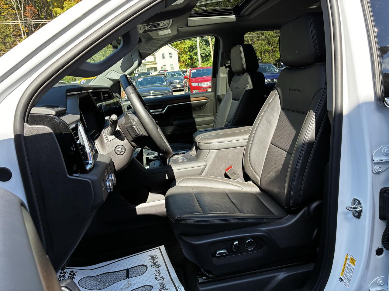GMC Sierra 1500 Denali Crew Cab Short Box 4WD 2024