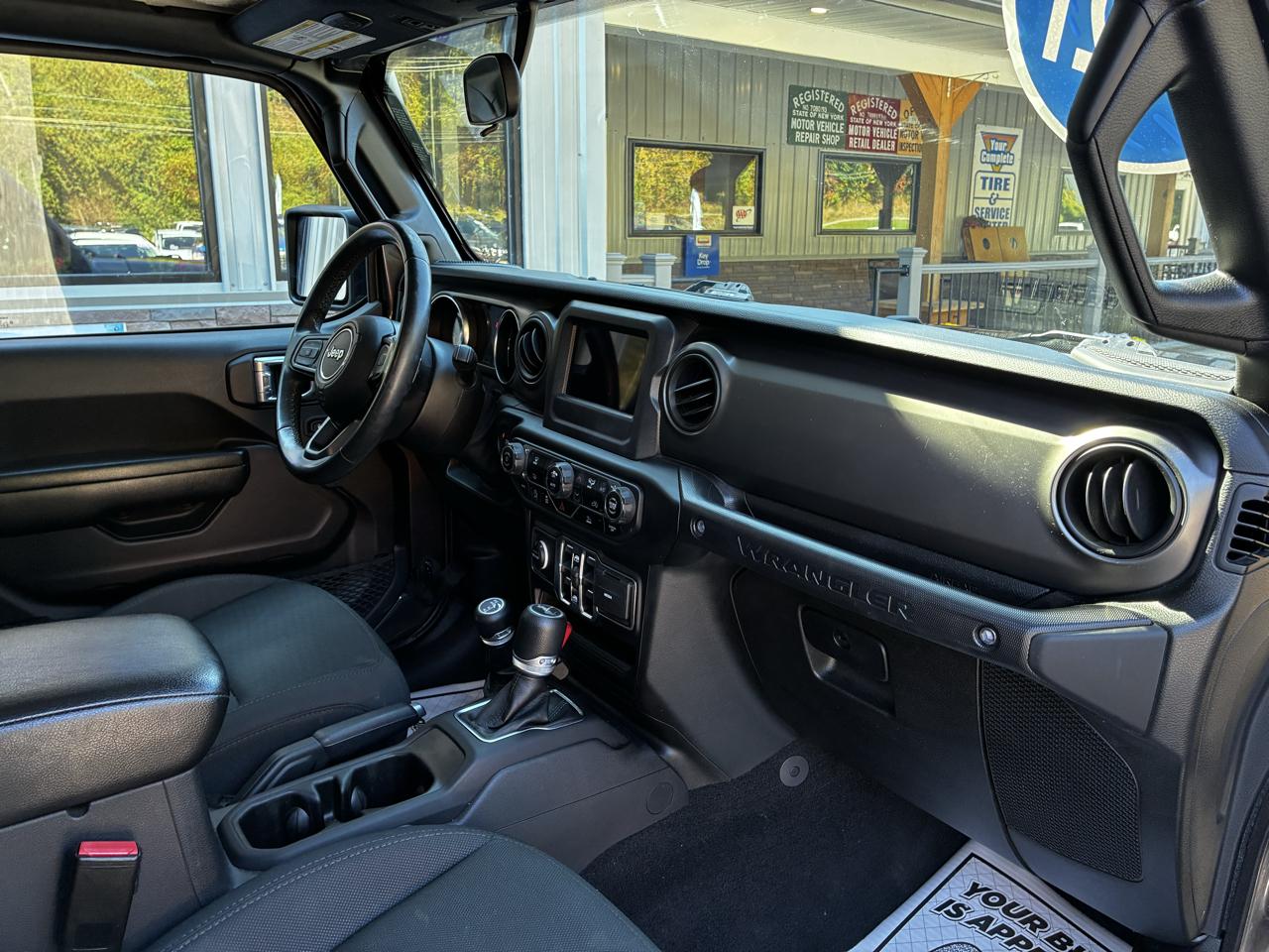 Jeep Wrangler Unlimited Sport 2021