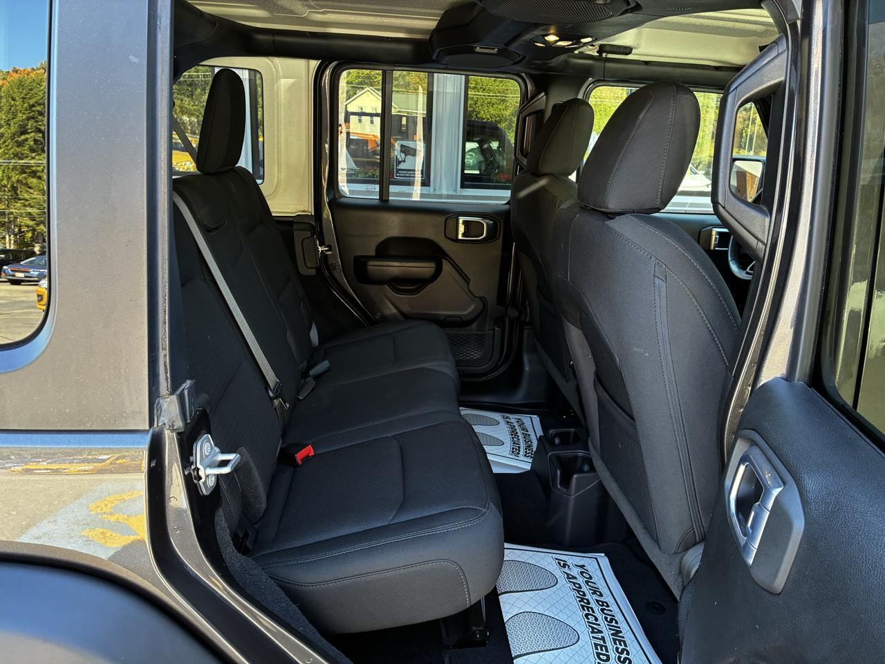 Jeep Wrangler Unlimited Sport 2021
