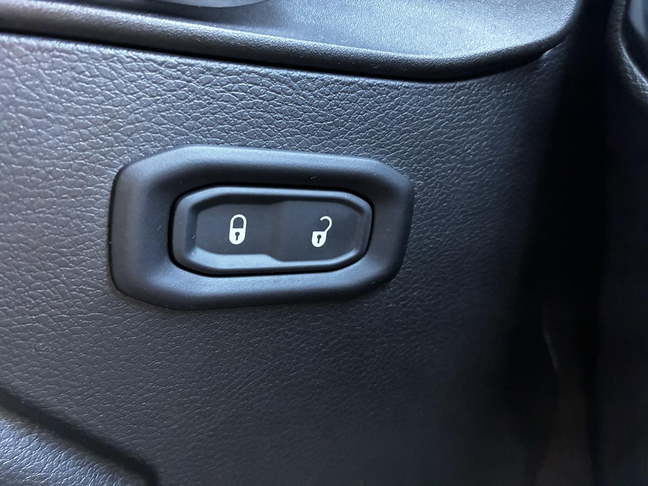 Jeep Wrangler Unlimited Sport 2021