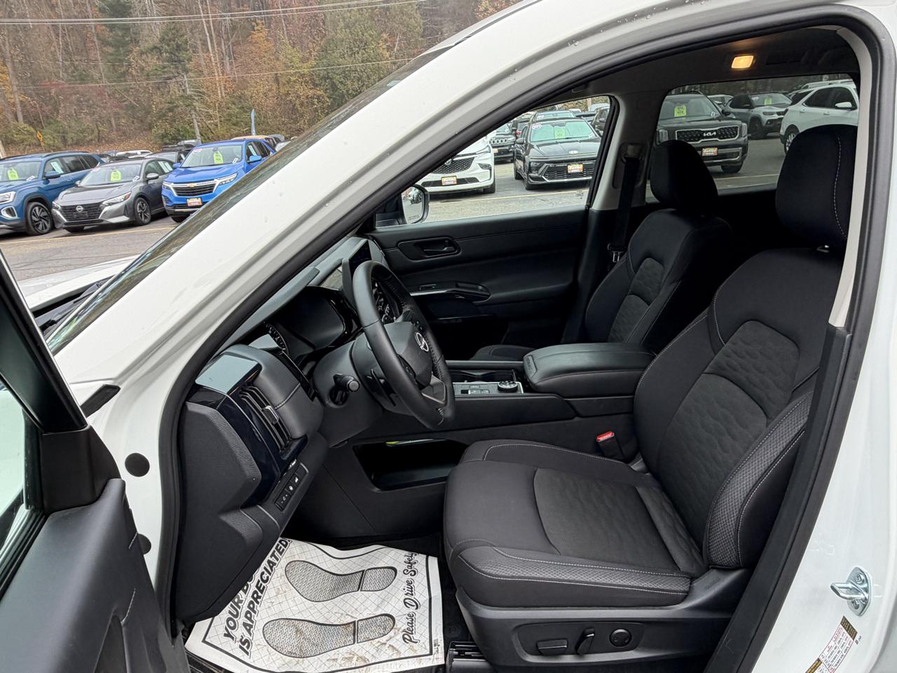 Nissan Pathfinder SV 4WD 2026