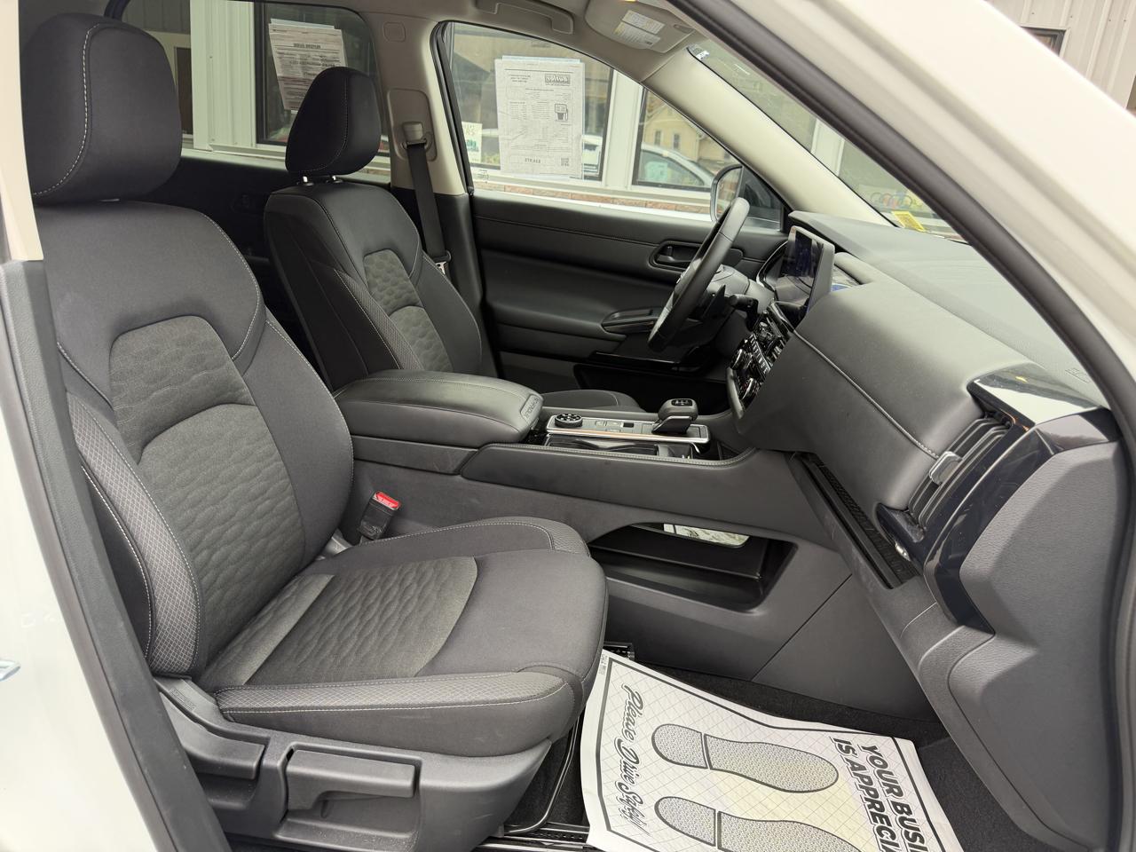Nissan Pathfinder SV 4WD 2026