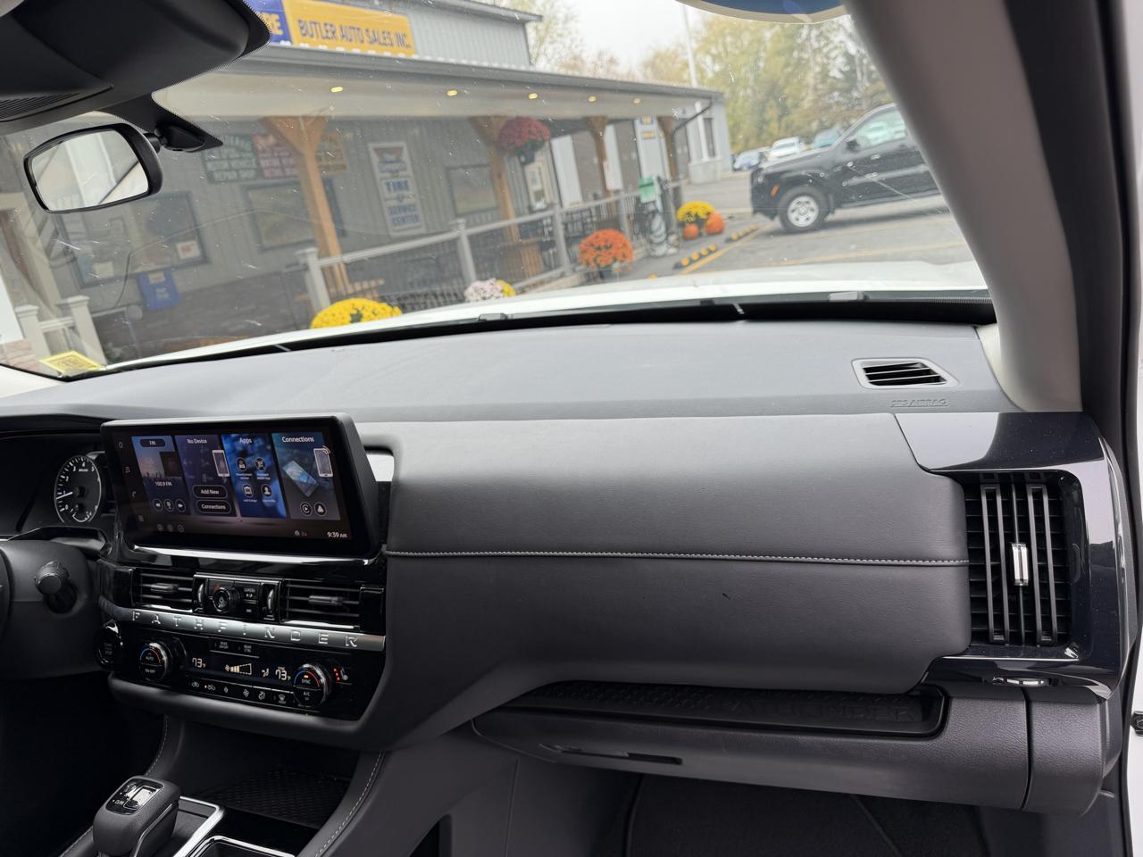 Nissan Pathfinder SV 4WD 2026