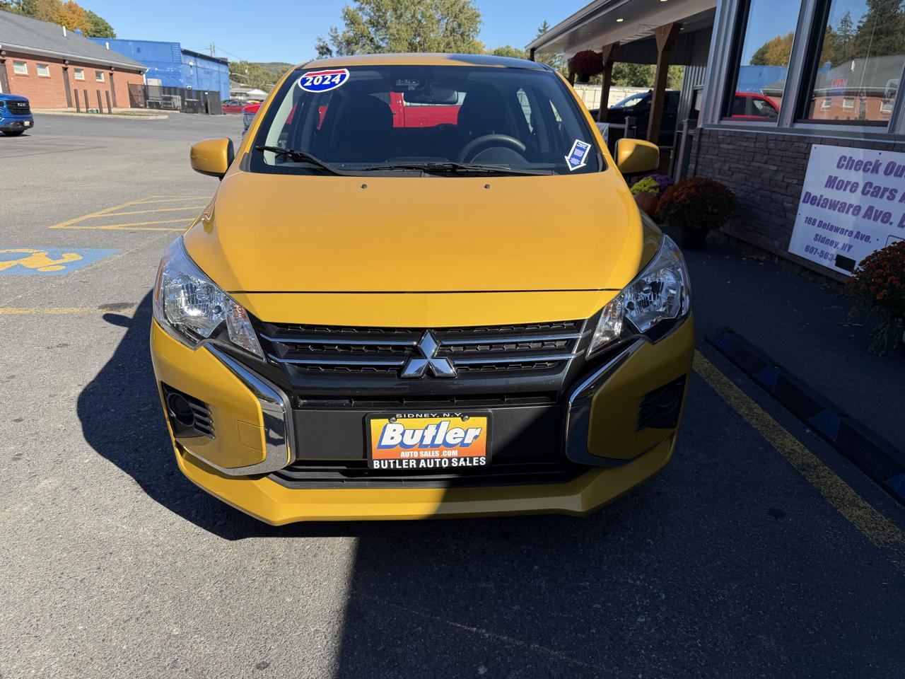 Mitsubishi Mirage ES CVT 2024