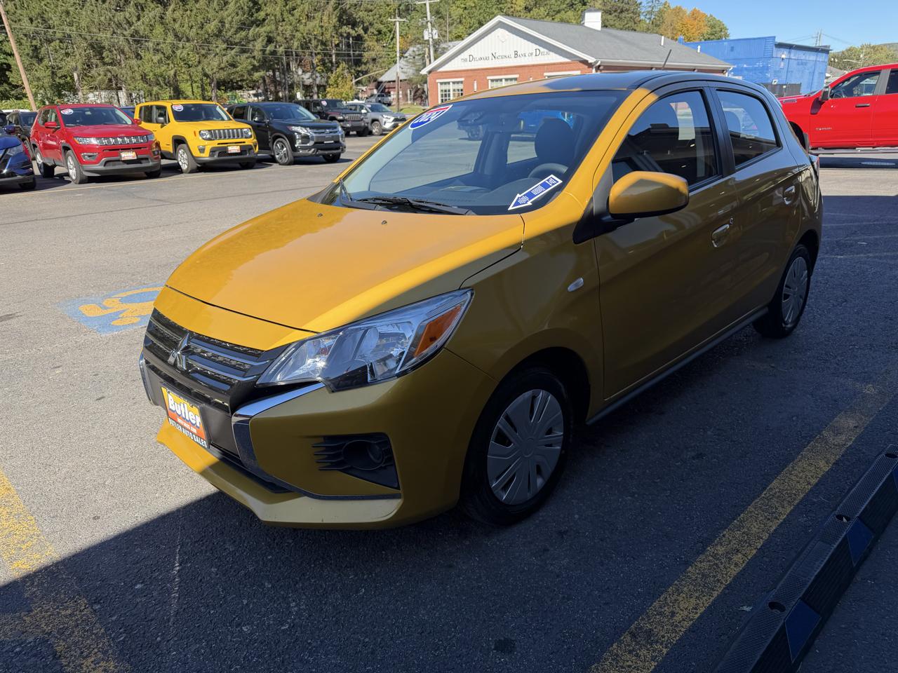 Mitsubishi Mirage ES CVT 2024