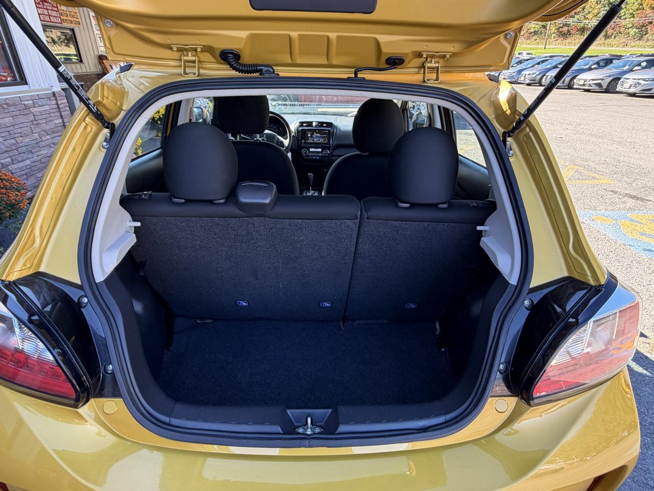 Mitsubishi Mirage ES CVT 2024