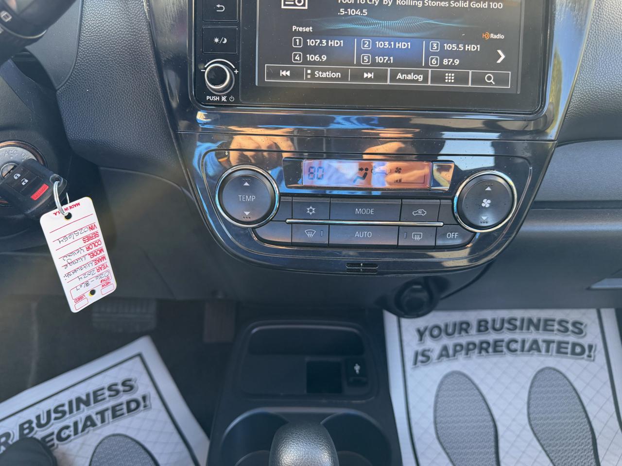 Mitsubishi Mirage ES CVT 2024