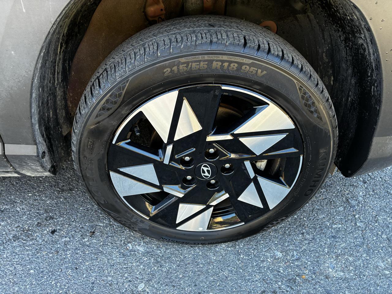Hyundai Kona SEL AWD 2025