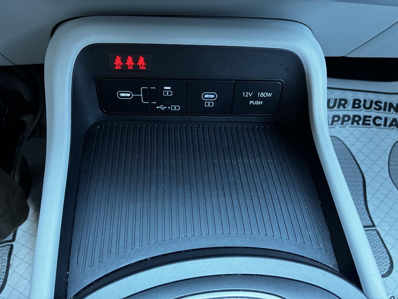 Hyundai Kona SEL AWD 2025