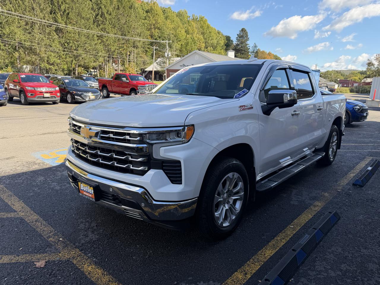 Chevrolet Silverado 1500 LTZ Crew Cab 4WD 2024
