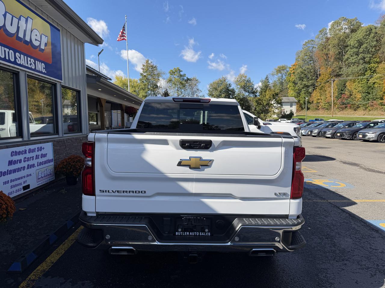 Chevrolet Silverado 1500 LTZ Crew Cab 4WD 2024