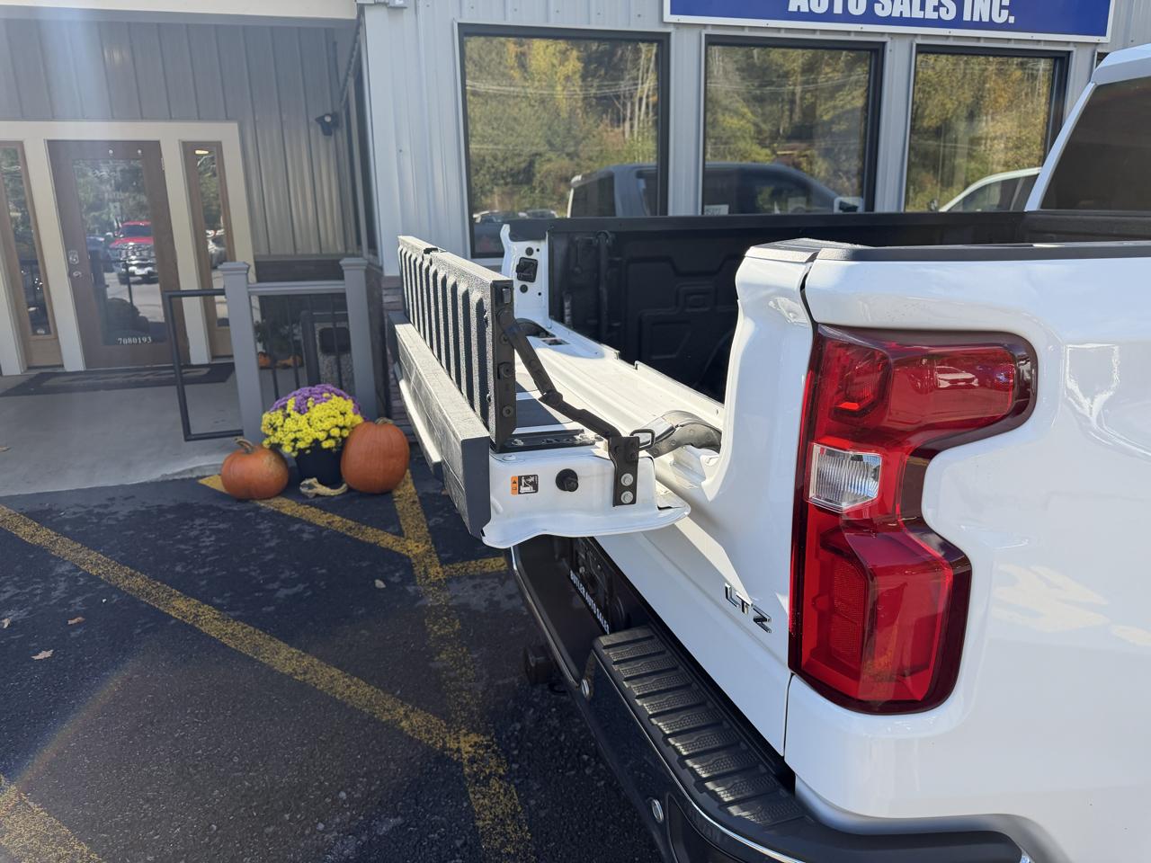 Chevrolet Silverado 1500 LTZ Crew Cab 4WD 2024