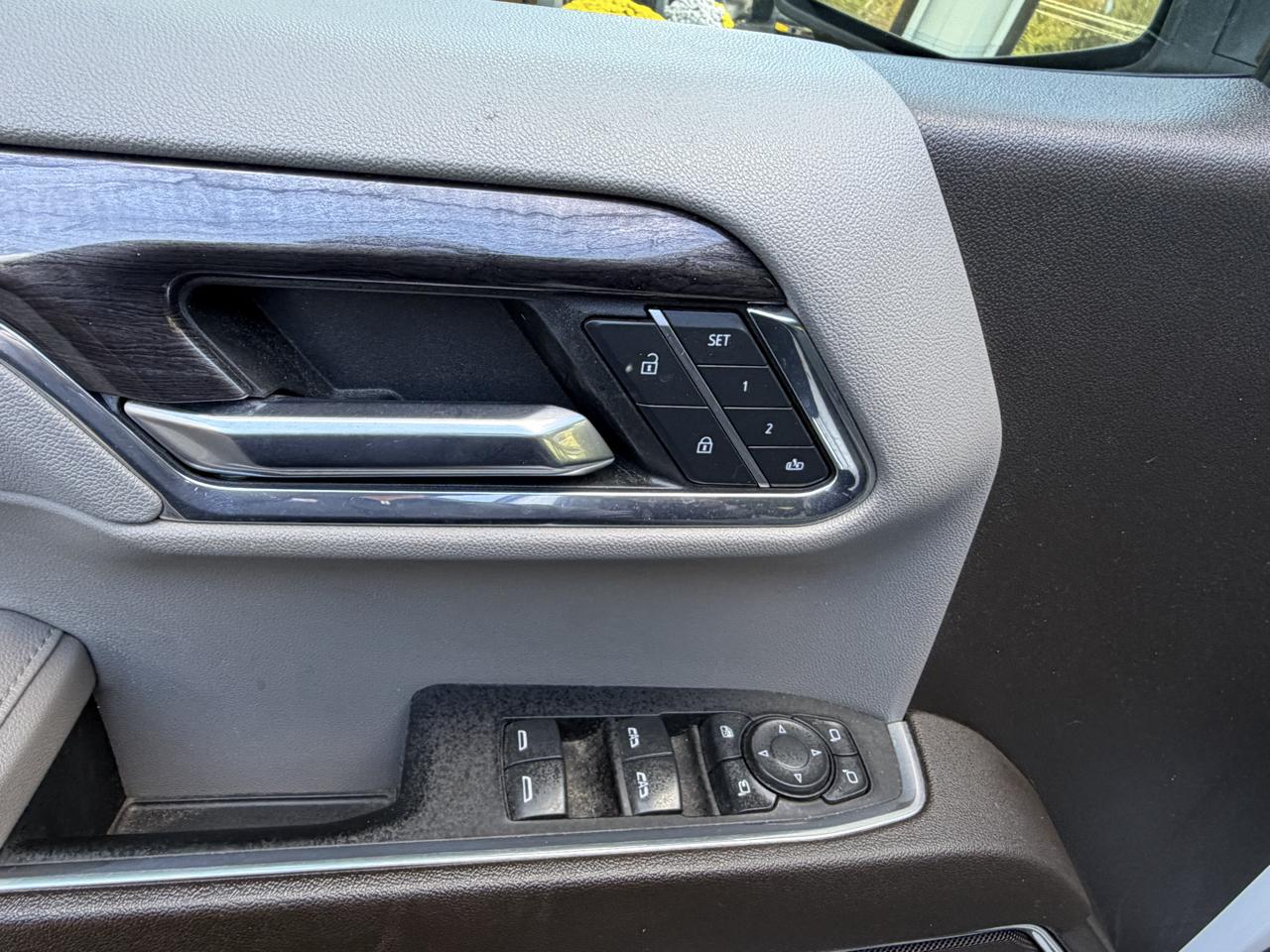 Chevrolet Silverado 1500 LTZ Crew Cab 4WD 2024