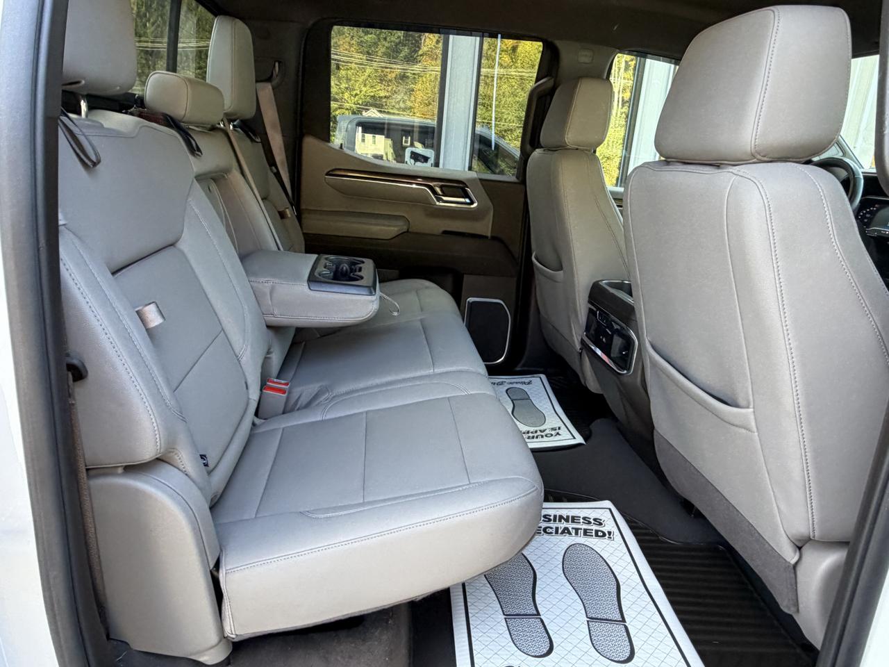 Chevrolet Silverado 1500 LTZ Crew Cab 4WD 2024