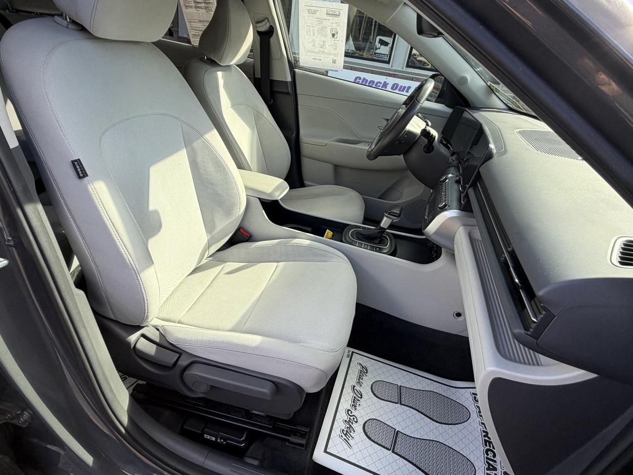 Hyundai Kona SEL AWD 2025