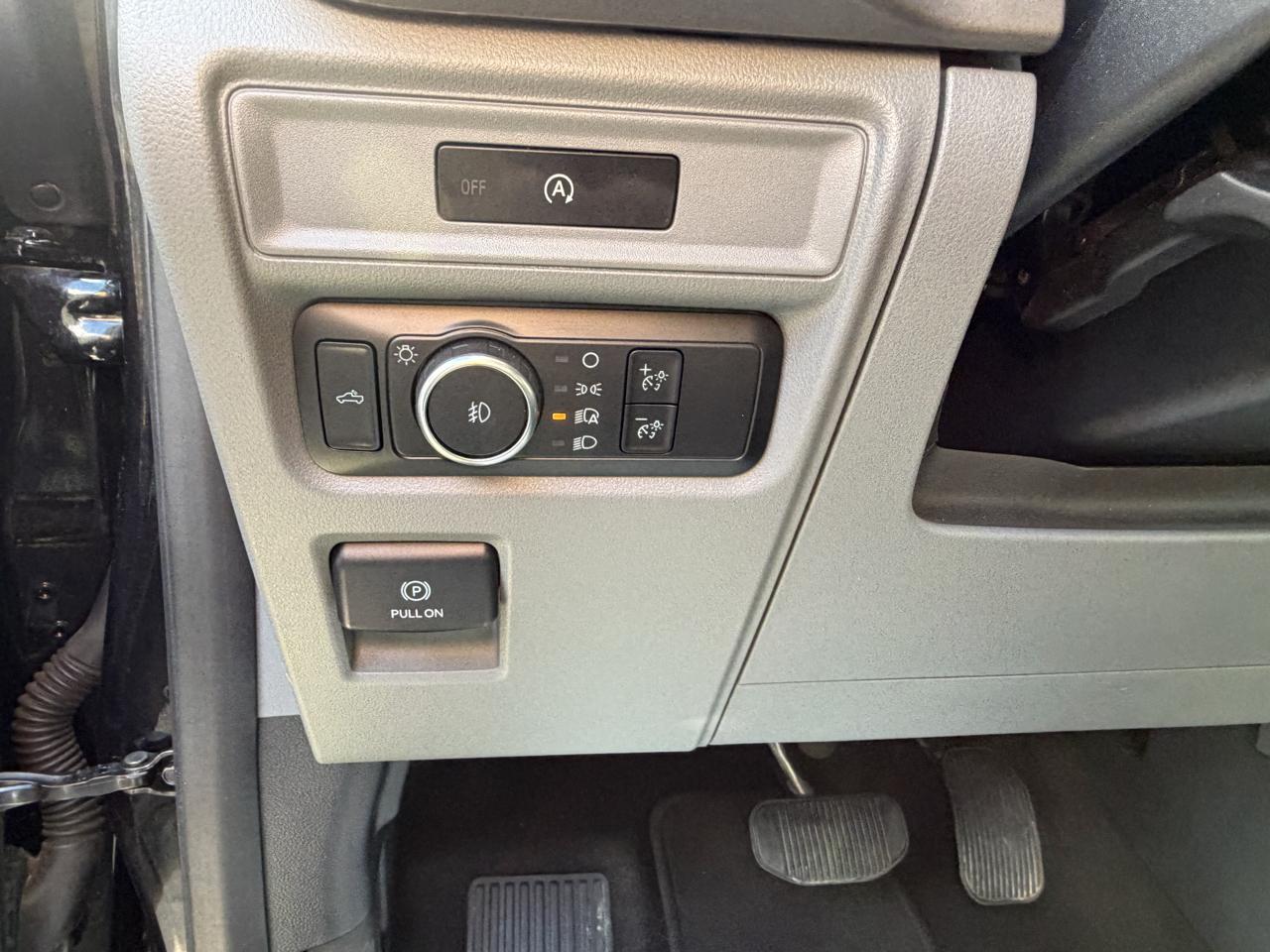 Ford F-150 XLT SuperCrew 4WD 2025