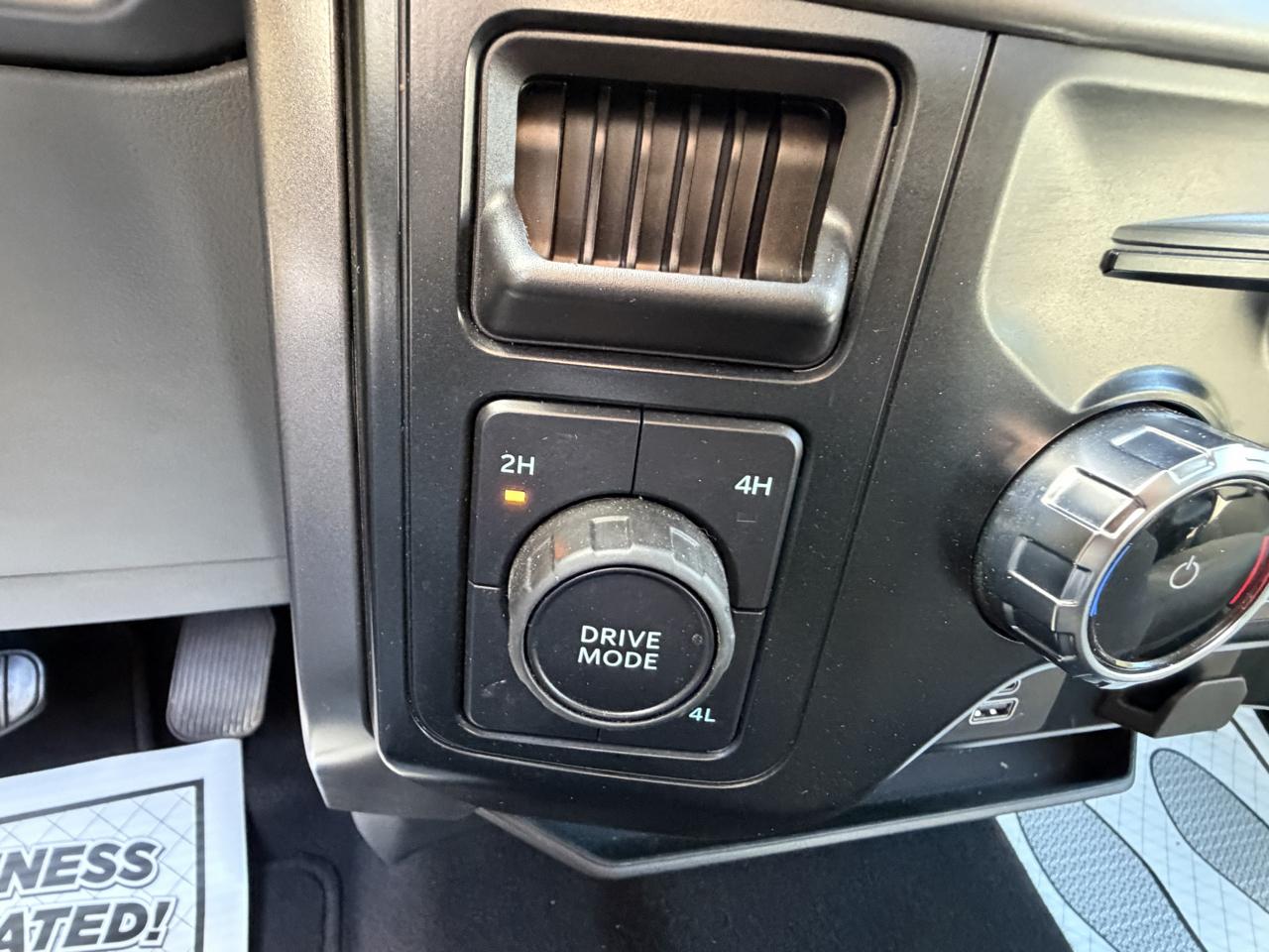 Ford F-150 XLT SuperCrew 4WD 2025