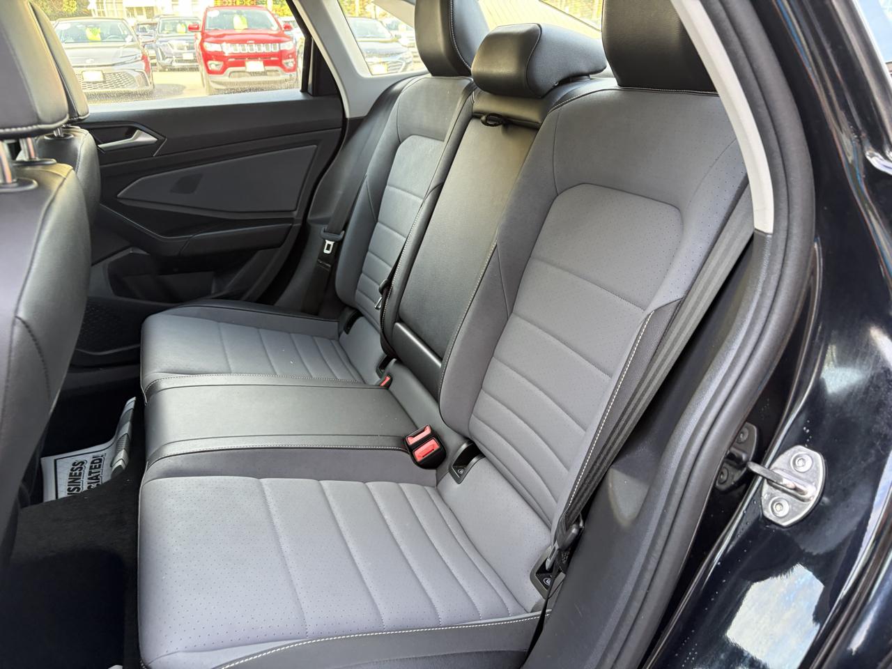 Volkswagen Jetta SE 2025