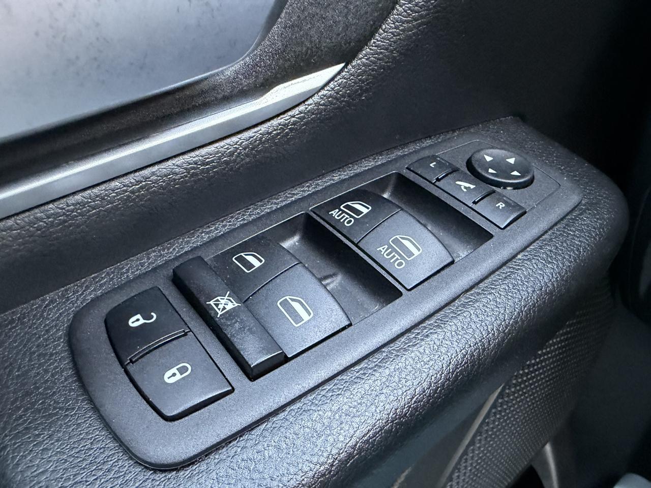 RAM 1500 Big Horn Crew Cab SWB 4WD 2023
