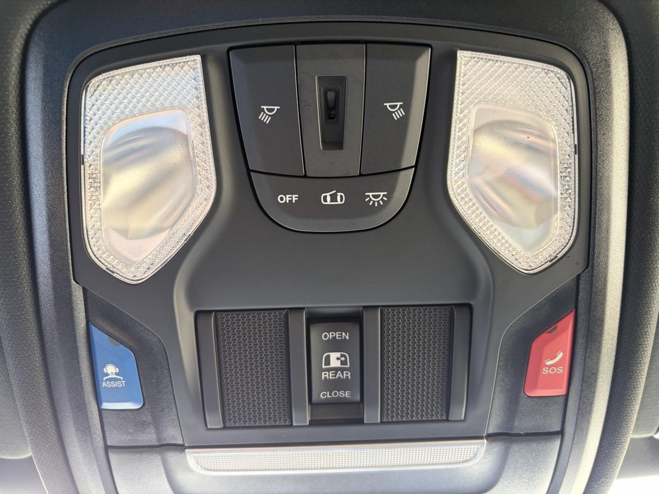 RAM 1500 Big Horn Crew Cab SWB 4WD 2023