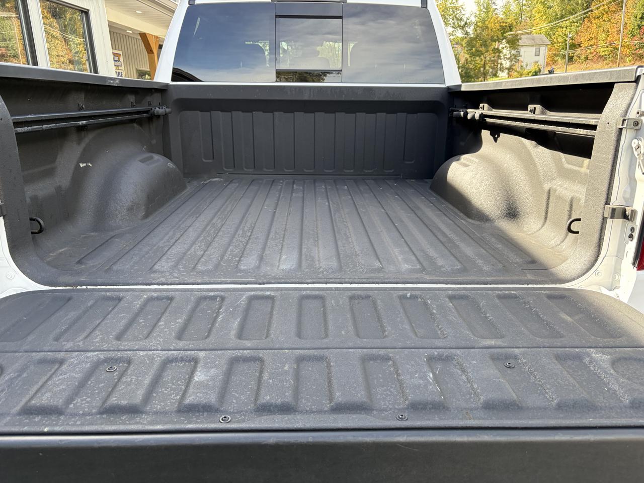 RAM 1500 Big Horn Crew Cab SWB 4WD 2023