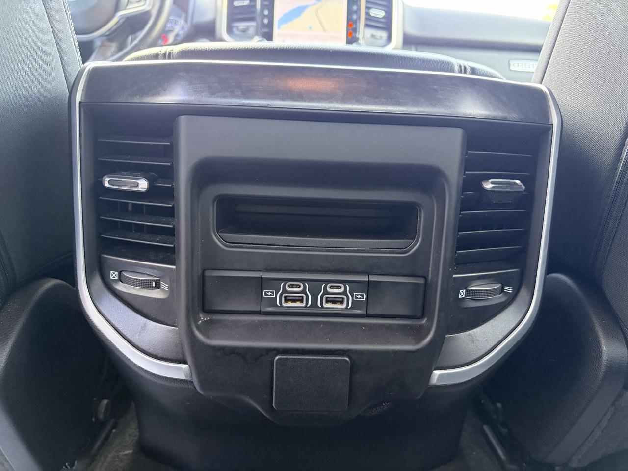 RAM 1500 Big Horn Crew Cab SWB 4WD 2023