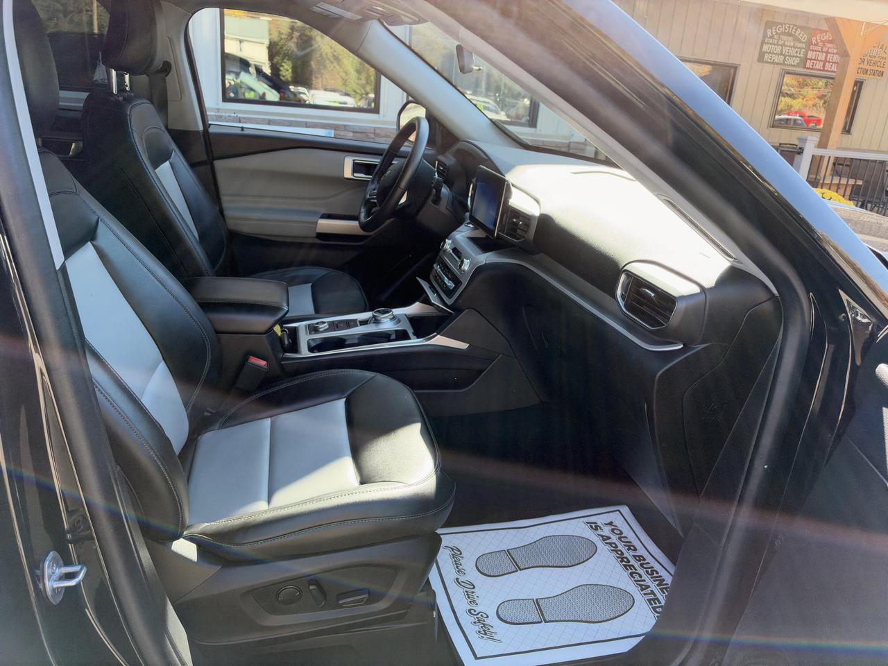 Ford Explorer XLT AWD 2023