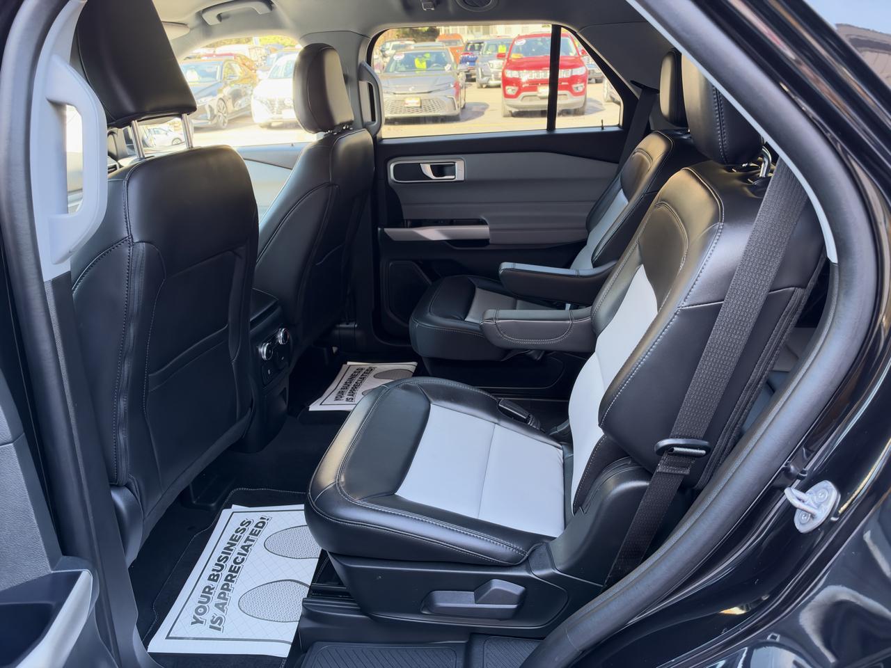 Ford Explorer XLT AWD 2023