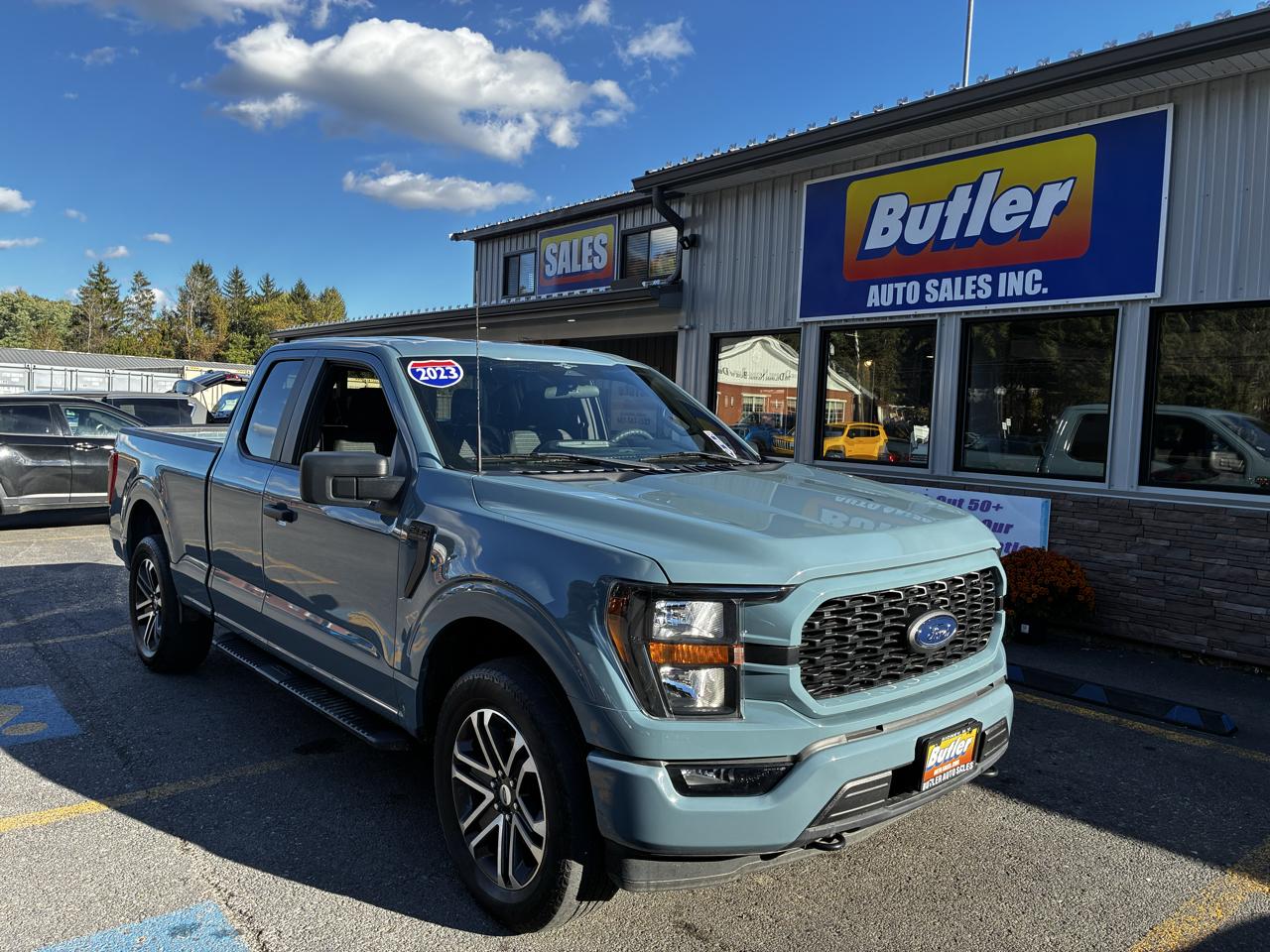 Ford F-150 XL SuperCab 6.5-ft. Bed 4WD 2023