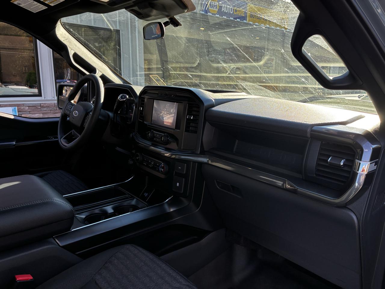 Ford F-150 XL SuperCab 6.5-ft. Bed 4WD 2023
