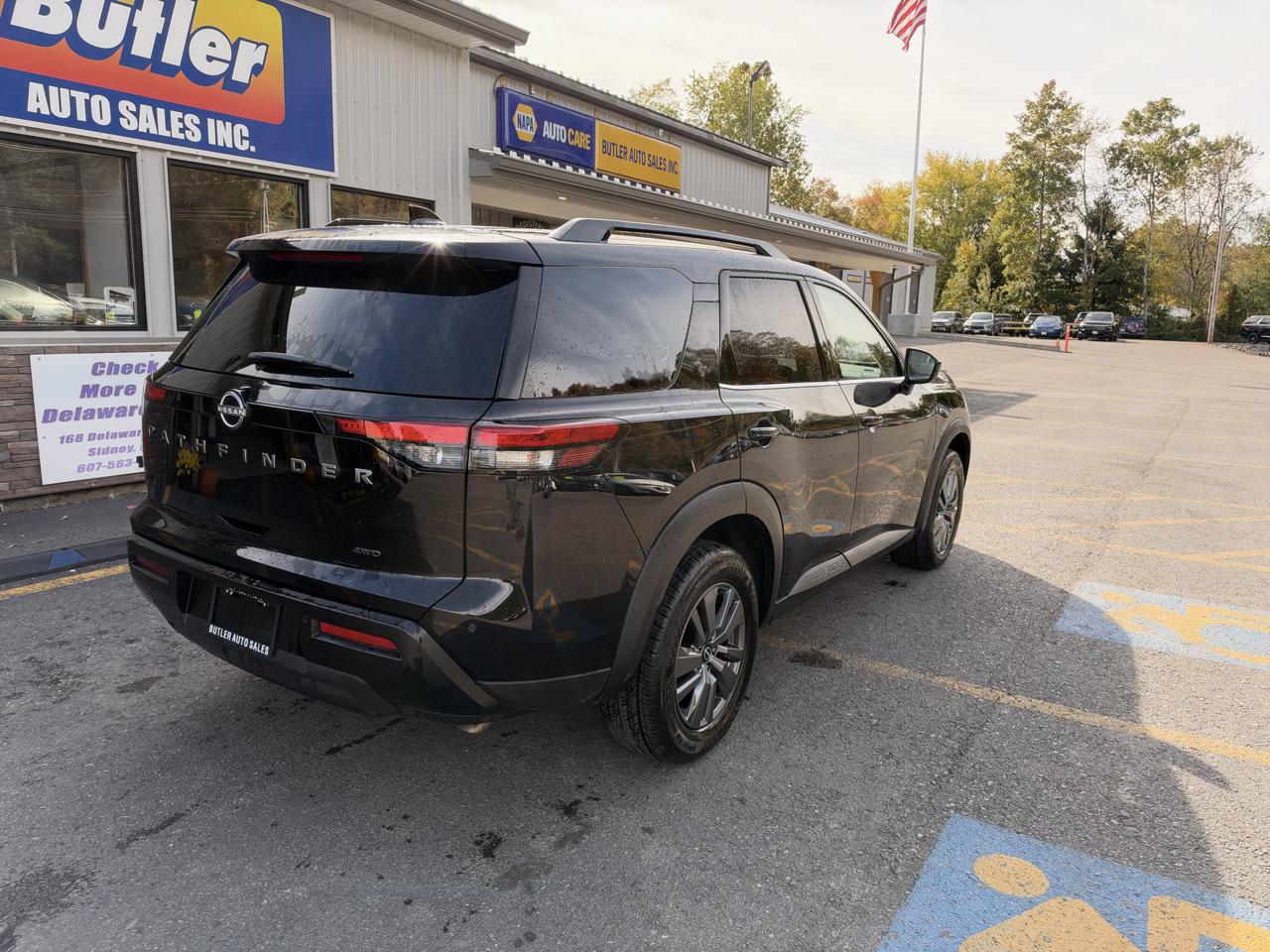 Nissan Pathfinder SV 4WD 2026