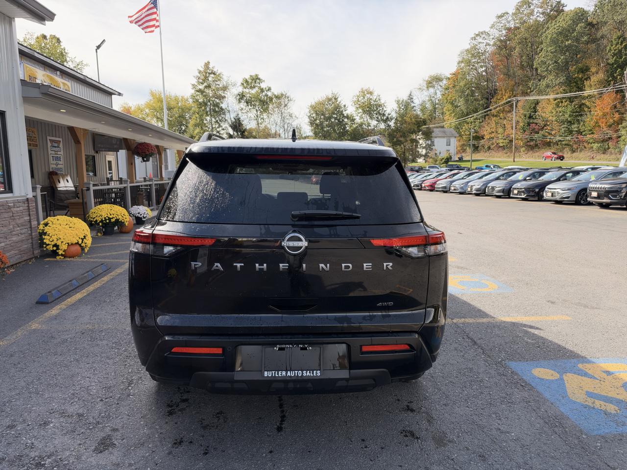 Nissan Pathfinder SV 4WD 2026