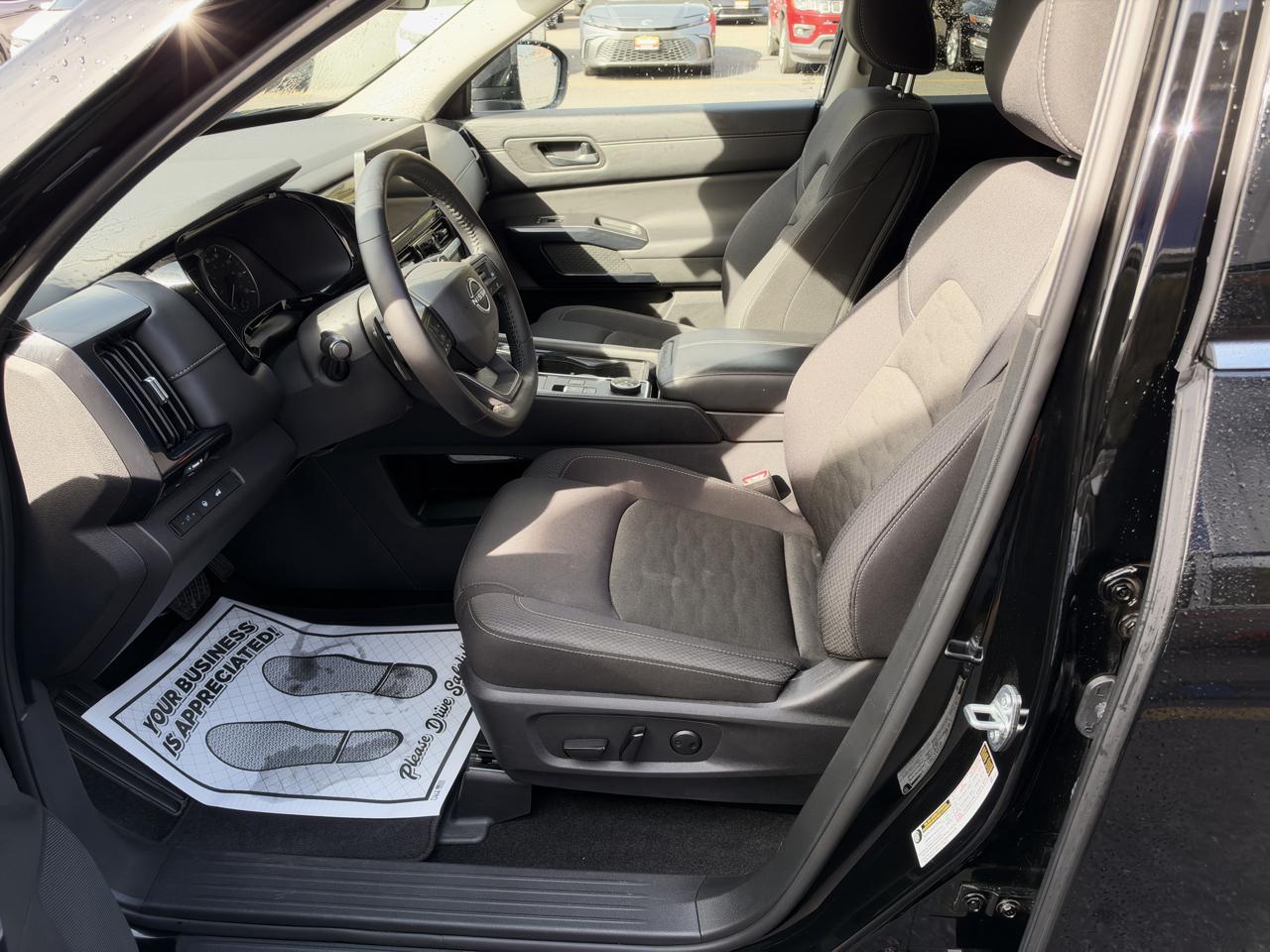 Nissan Pathfinder SV 4WD 2026