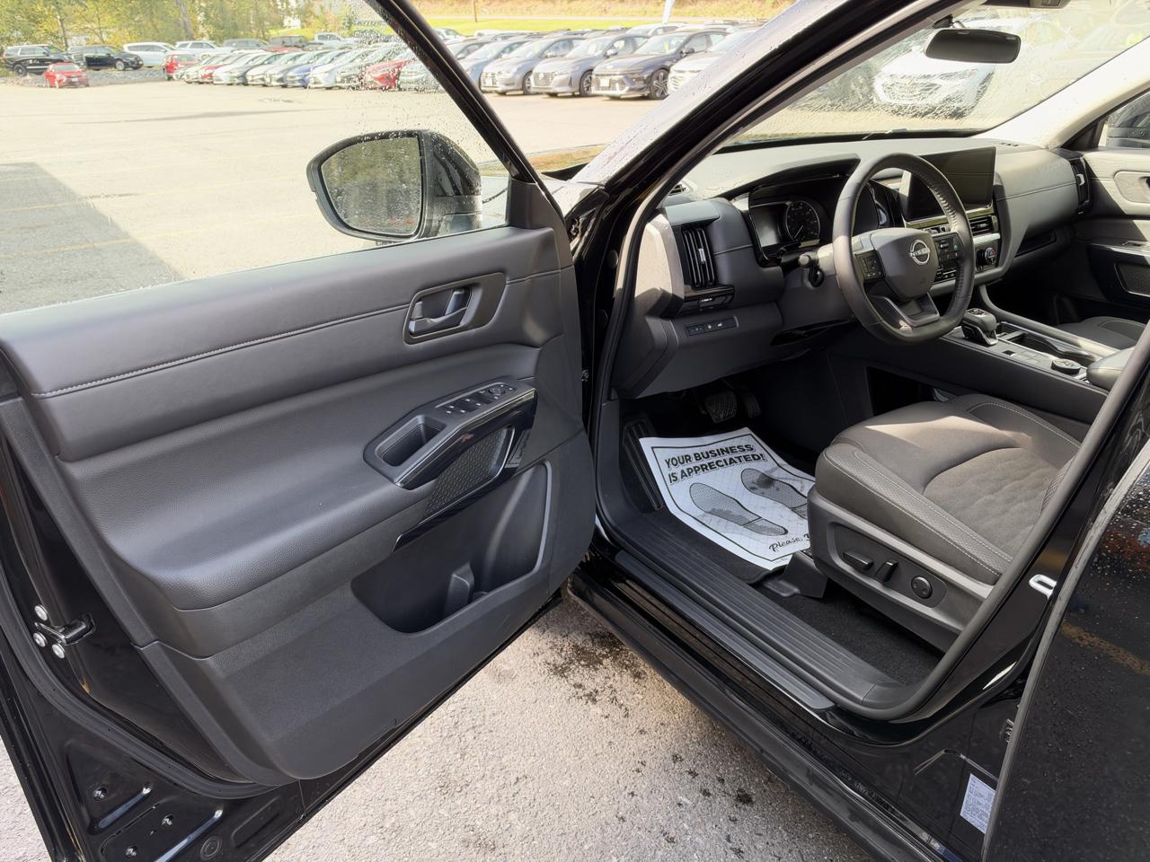 Nissan Pathfinder SV 4WD 2026