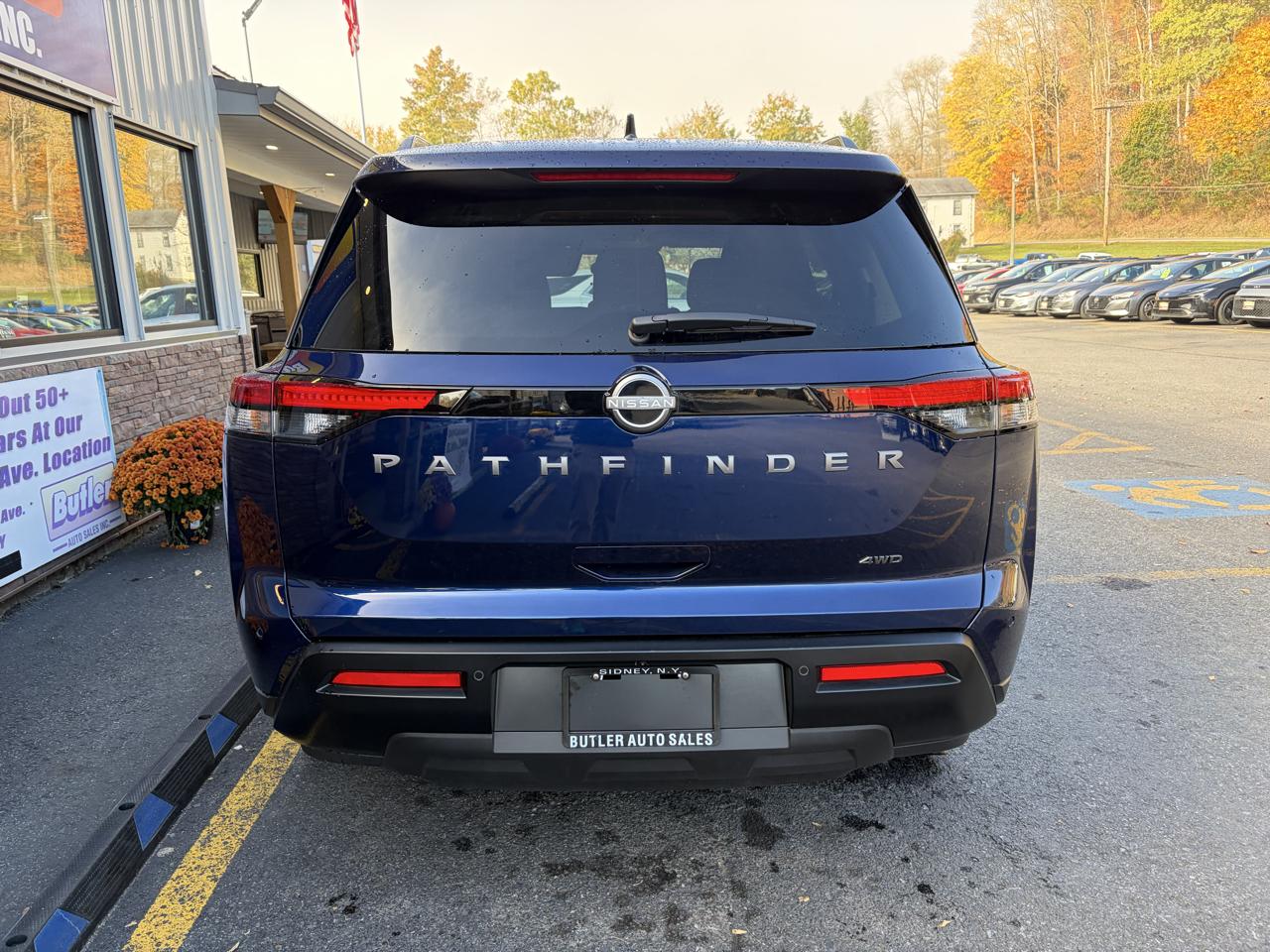 Nissan Pathfinder SV 4WD 2026