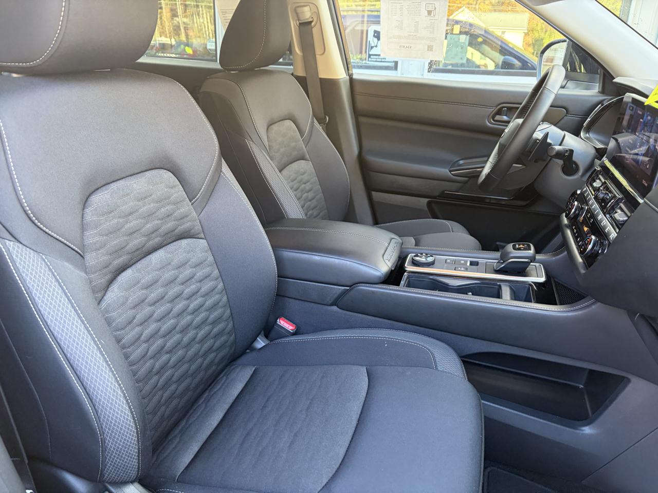 Nissan Pathfinder SV 4WD 2026