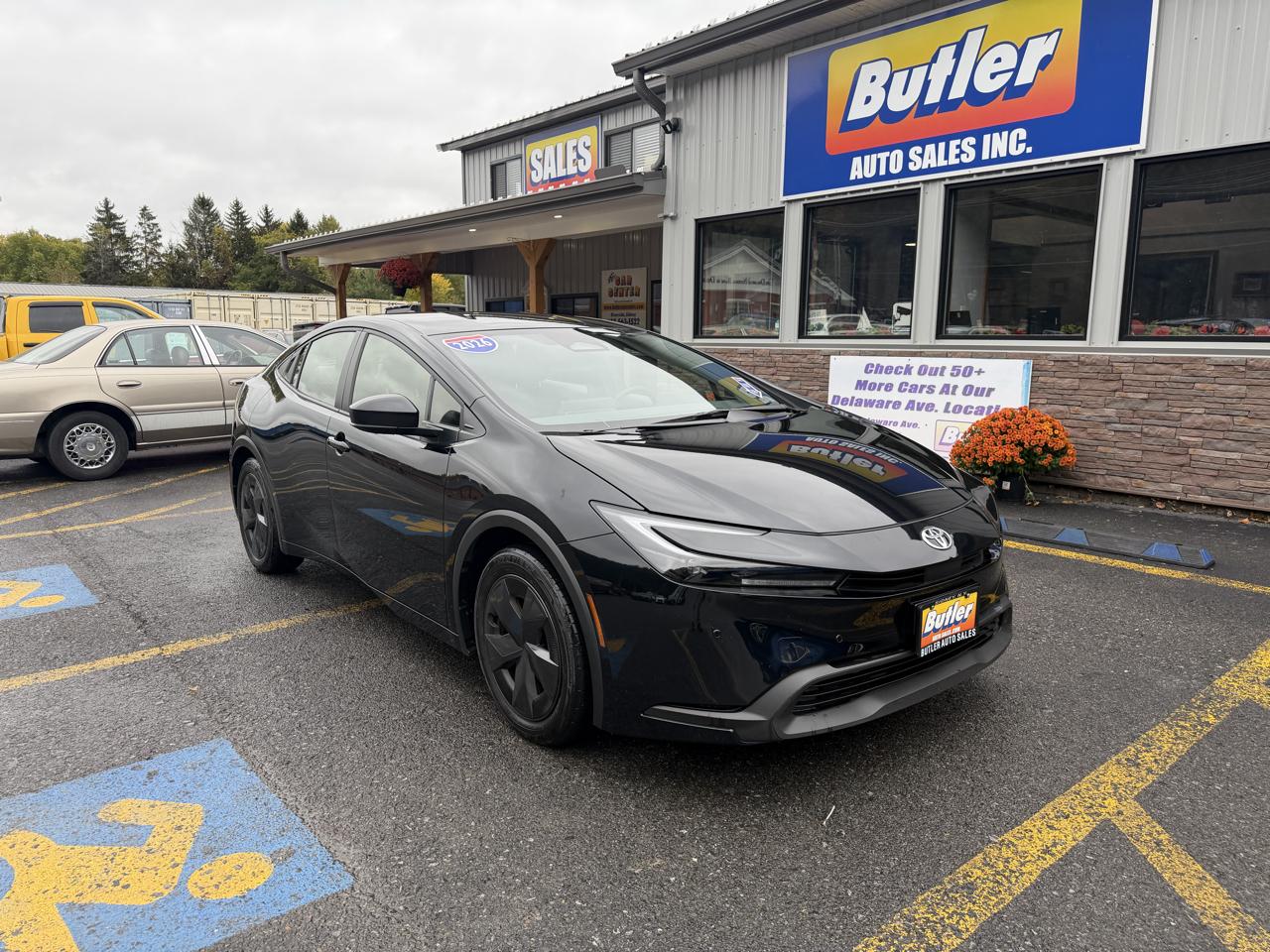 Toyota Prius LE 2026