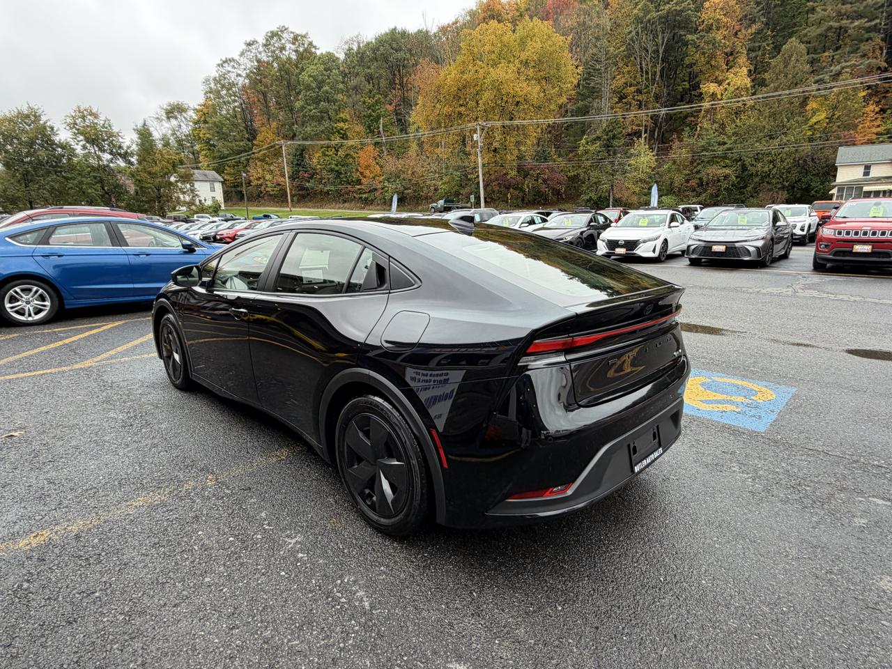 Toyota Prius LE 2026