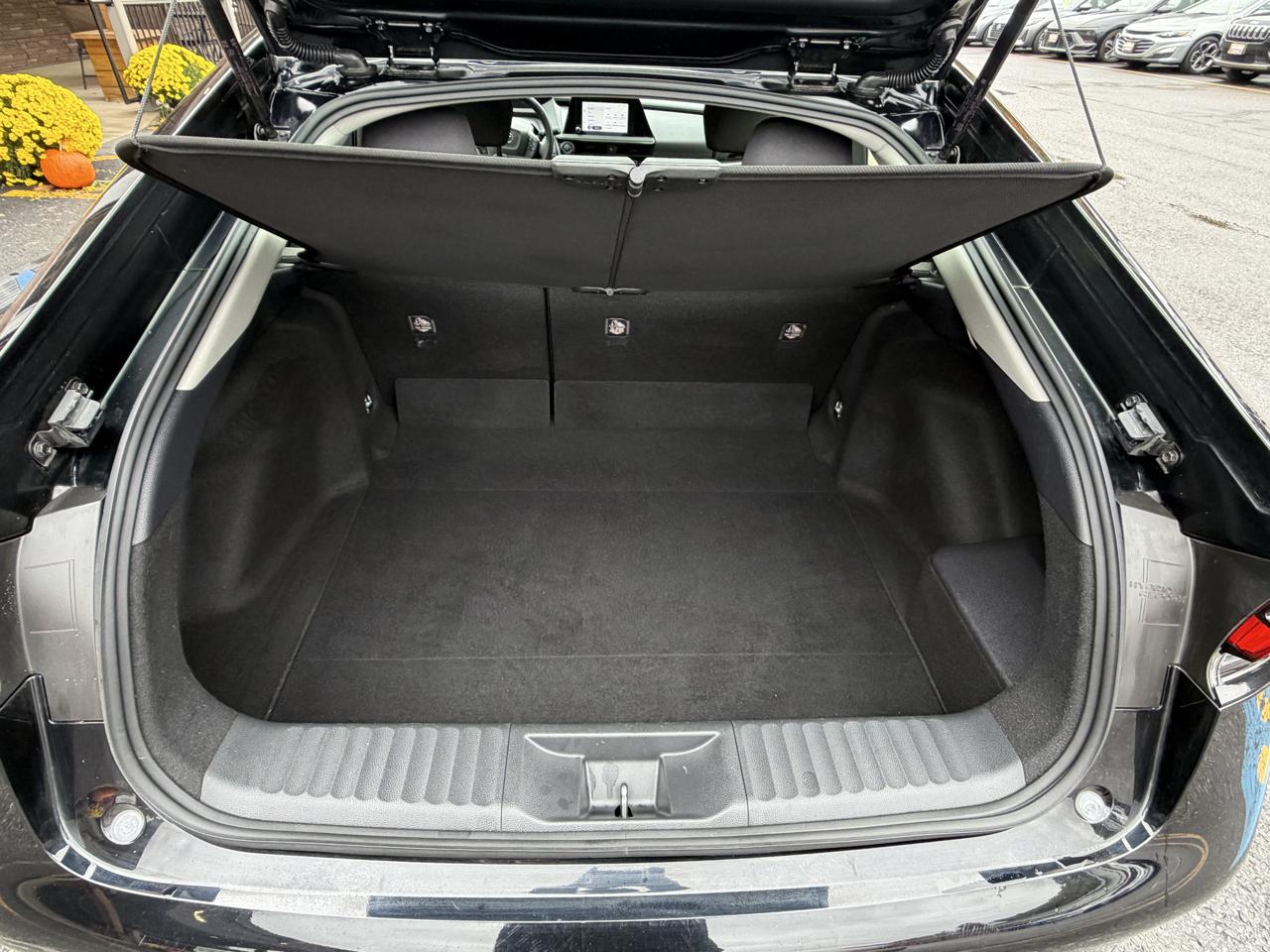 Toyota Prius LE 2026