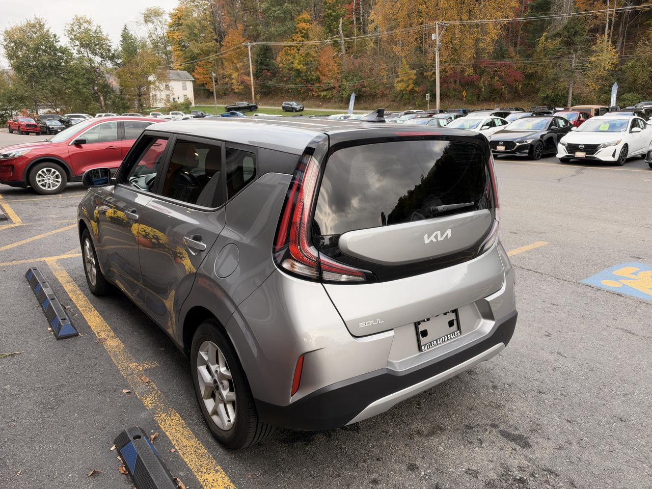 Kia Soul LX CVT 2024